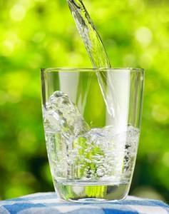 Mineralwasser - ein ideales Sportgetränk.